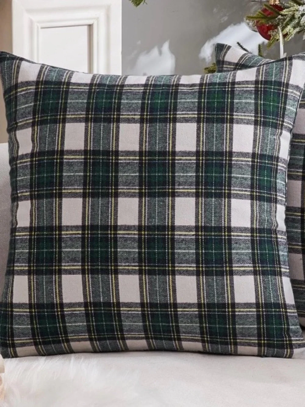 SCOTTISH PLAID Euro Shams LARGE 26x26” (2-Pack) GREEN WHITE